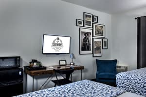 thumbnail: Room