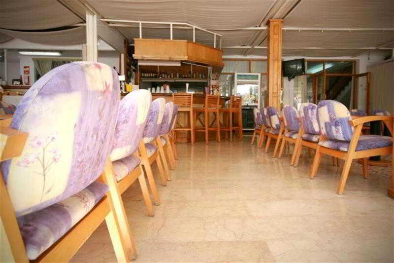 Restaurant-cafeteria