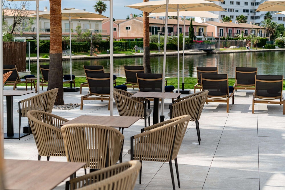 Restaurant-cafeteria