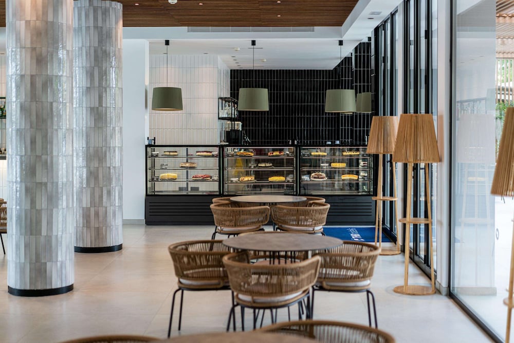 Restaurant-cafeteria