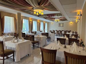 thumbnail: Restaurant