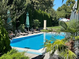 thumbnail: Garden