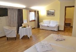 ouse_Golf_Club_Padova-Galzignano_Terme-Junior-Suite-1-572842.jpg