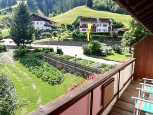thumbnail: Garden view
