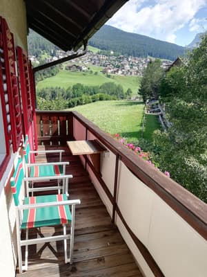 thumbnail: Balcony