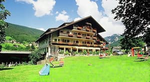 thumbnail: Front of property