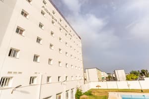 thumbnail: Front of property
