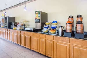 thumbnail: Breakfast area