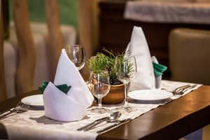 thumbnail: Restaurant