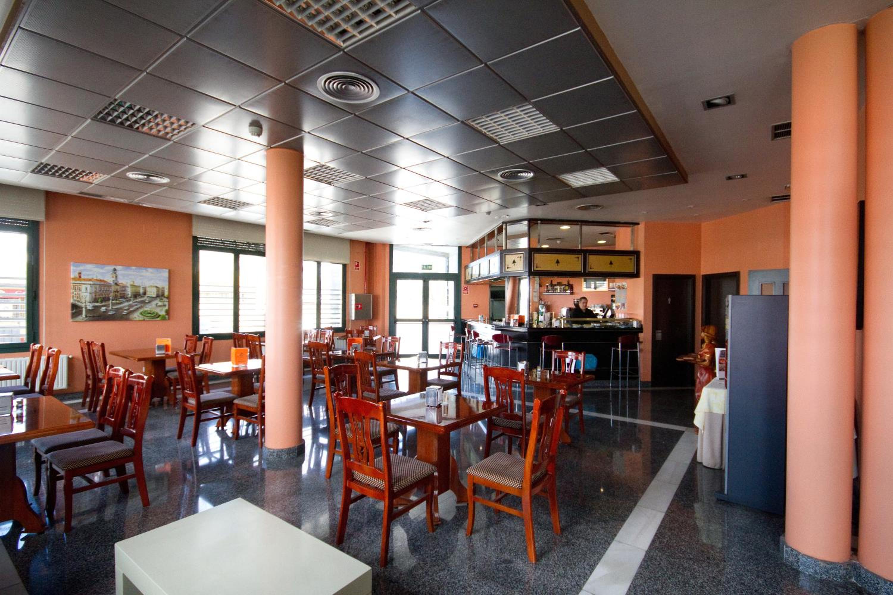 Restaurant-cafeteria