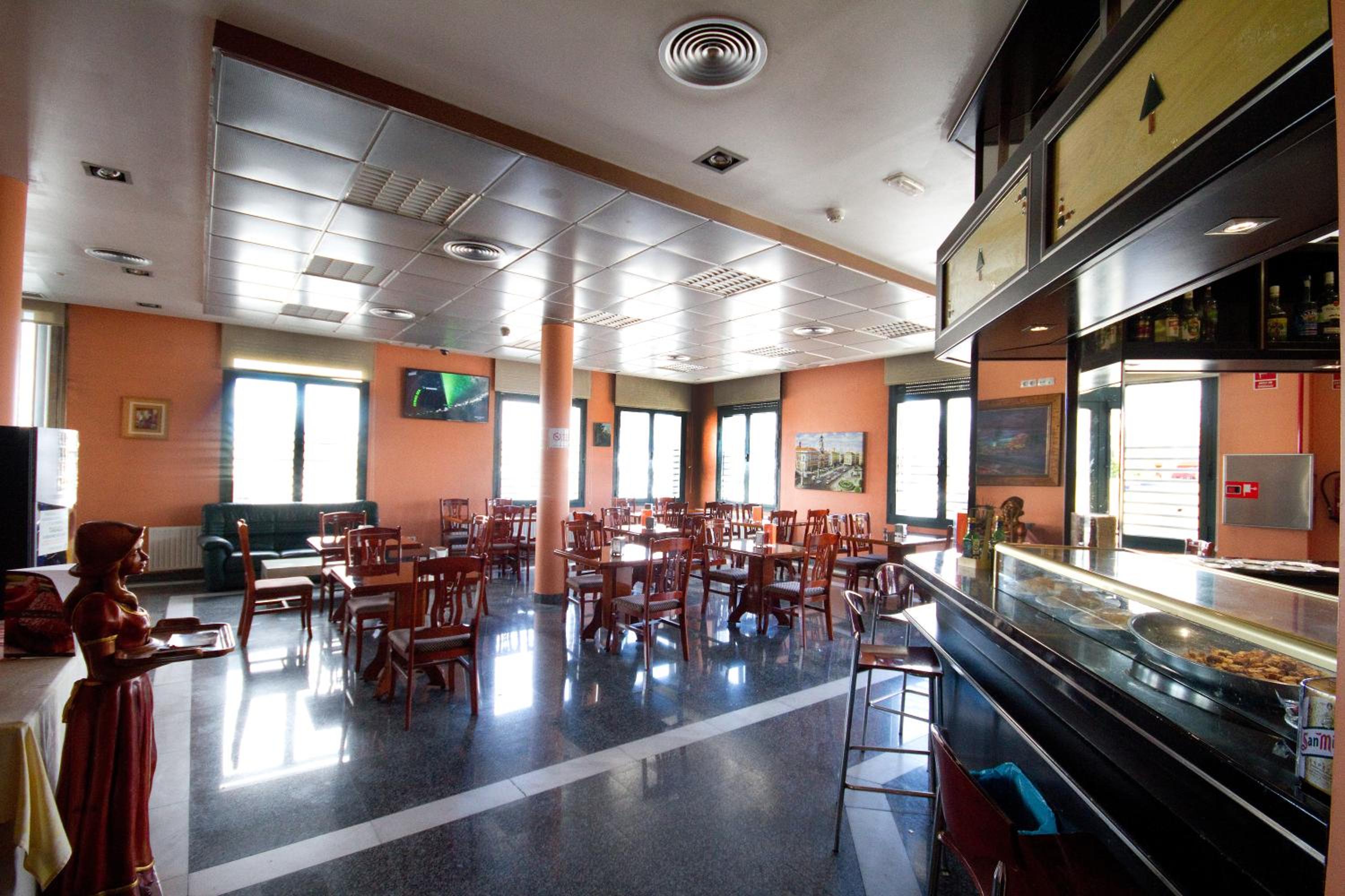 Restaurant-cafeteria