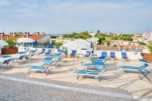thumbnail: Sundeck
