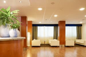 thumbnail: Lobby sitting area