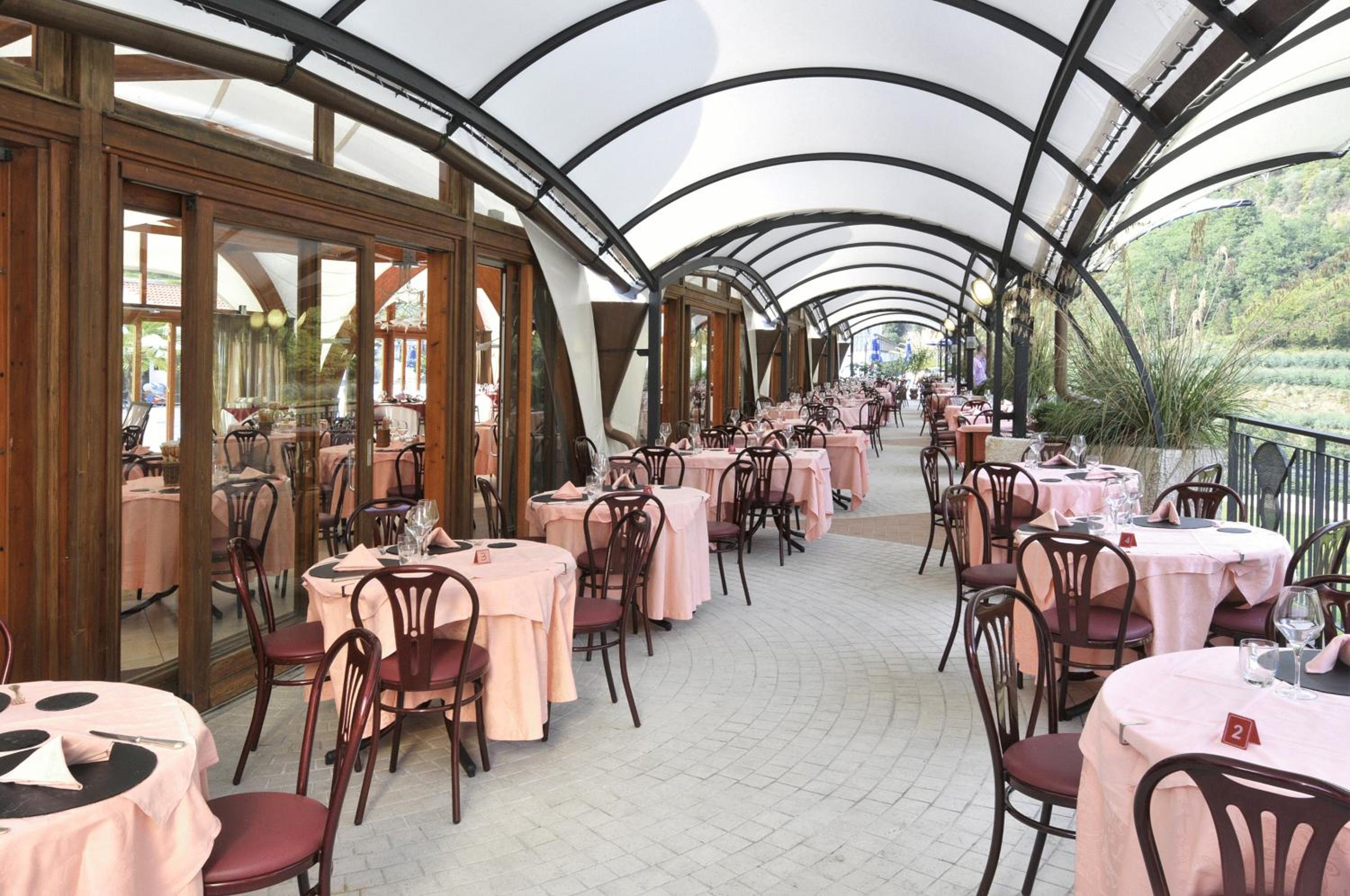 Restaurant-cafeteria