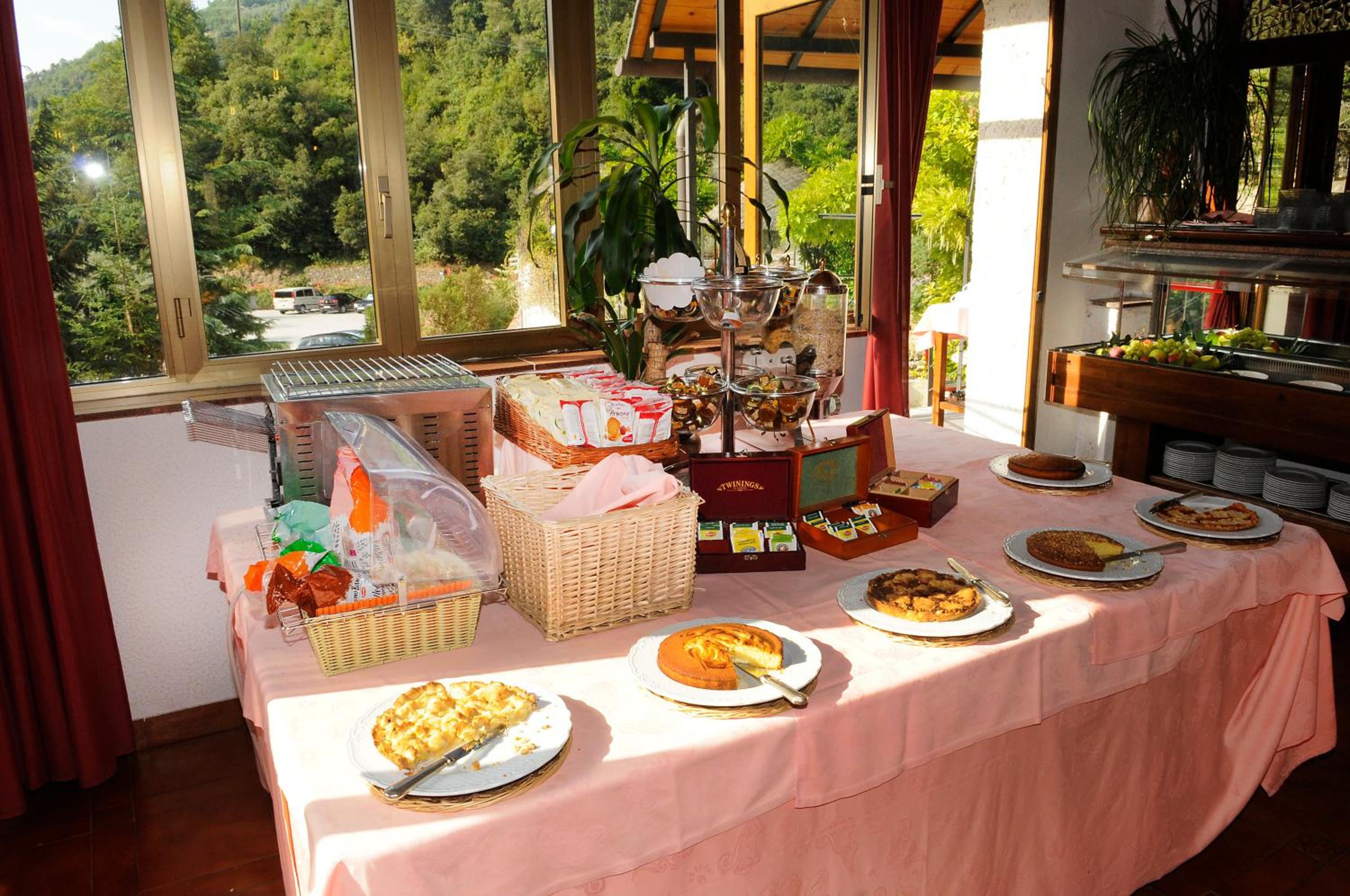 Restaurant-cafeteria