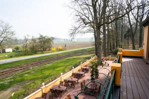thumbnail: Terrace/patio