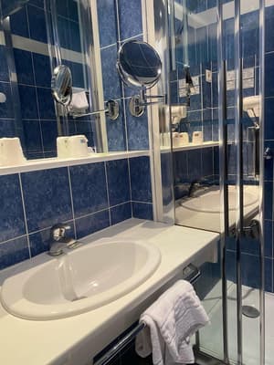 thumbnail: Bathroom
