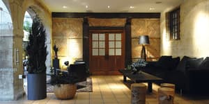 thumbnail: Lobby sitting area