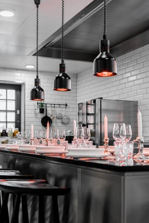 thumbnail: Restaurant