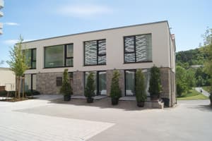 thumbnail: Exterior