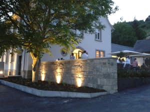 thumbnail: Exterior