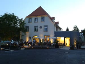 thumbnail: Exterior