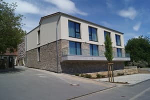 thumbnail: Exterior