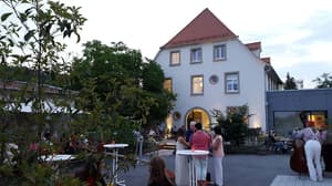 thumbnail: Exterior