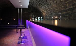 thumbnail: Bar (on property)