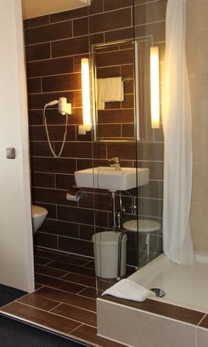 thumbnail: Bathroom