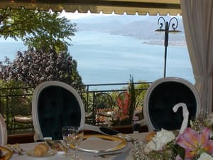 thumbnail: Restaurant