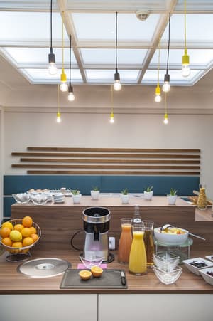 thumbnail: Breakfast area