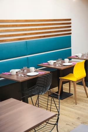 thumbnail: Restaurant