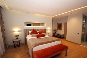 thumbnail: Interior detail