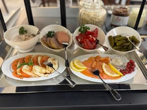 thumbnail: Breakfast buffet