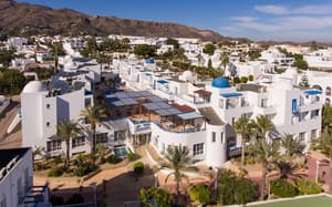 thumbnail: Exterior