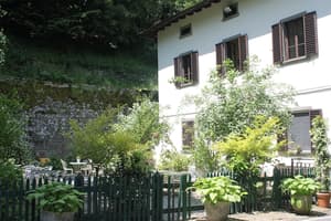 thumbnail: Exterior
