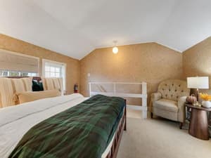 thumbnail: General view