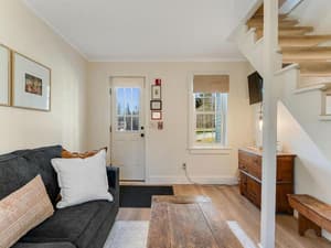 thumbnail: General view