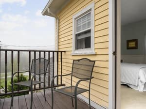 thumbnail: General view