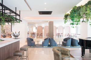 thumbnail: Breakfast buffet