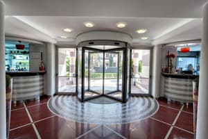 thumbnail: Interior entrance