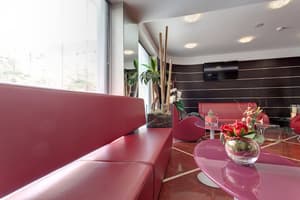thumbnail: Lobby sitting area