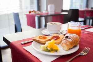 thumbnail: Breakfast area