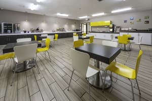 thumbnail: Breakfast area