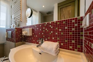 thumbnail: Bathroom