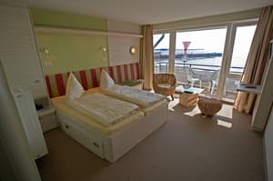 thumbnail: Living area