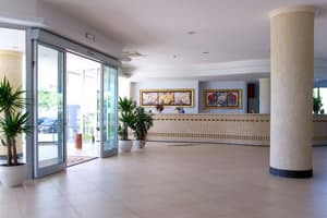 thumbnail: Reception