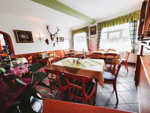 thumbnail: Restaurant