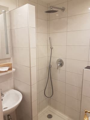 thumbnail: Bathroom shower